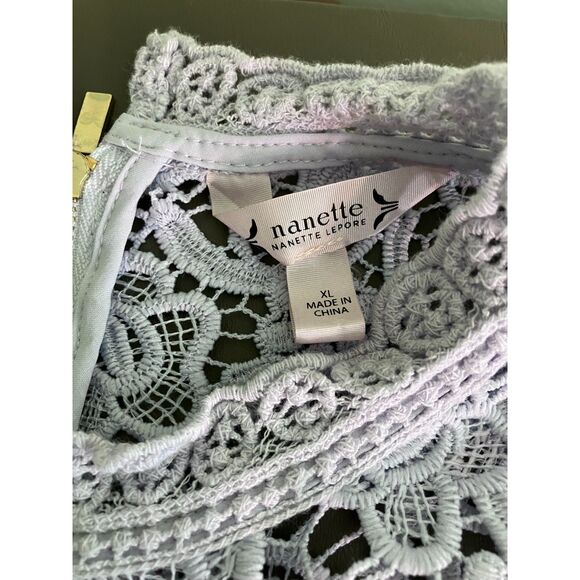 Nanette Lepore crocheted lace zip up high neck violet sleeveless top - Picture 4 of 7